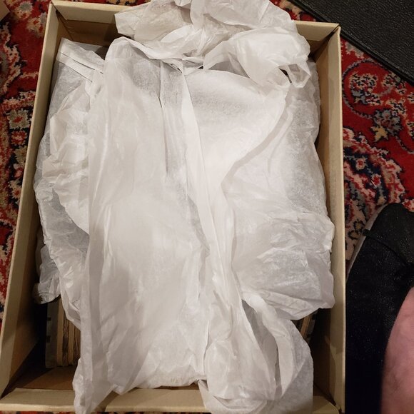 New in Box Clarks Marana Amber Taupe Suede Ankle Boots - Size 8 - Picture 9 of 10